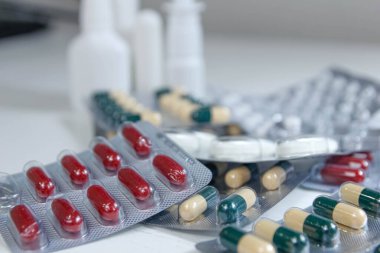 İlaç, haplar ve antibiyotikler. Tıbbi konsept