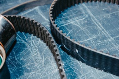 Araba için zamanlayıcı ve gerilim silindirleri