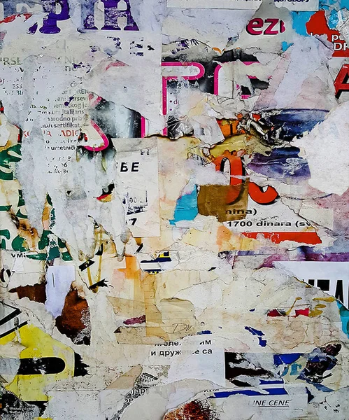 Duvardaki kağıt dokuların fotoğrafları..