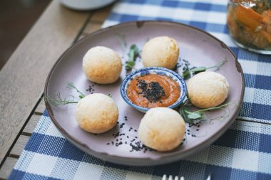 Brezilya pao de queijo peynirekmek