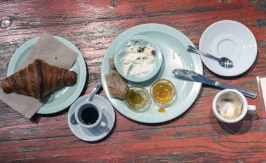 Kahvaltının genel manzarası