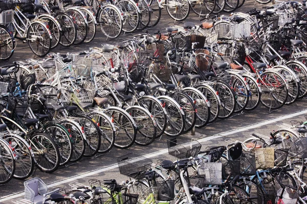 Wiersze Zaparkowane Rowery Kurashiki Japonia — Zdjęcie stockowe
