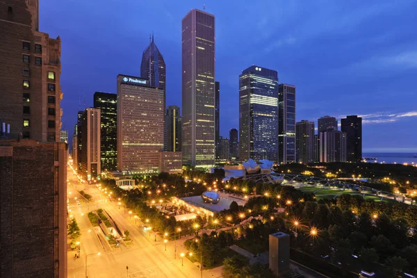 Millennium Park Chicago Skyscrapers Downtown Usa — Stock Photo, Image