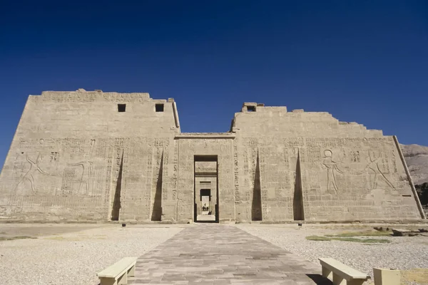 Ναός Του Ραμσή Ιιι Αρχαίο Μνημείο Στην Έρημο Αίγυπτος — Φωτογραφία Αρχείου
