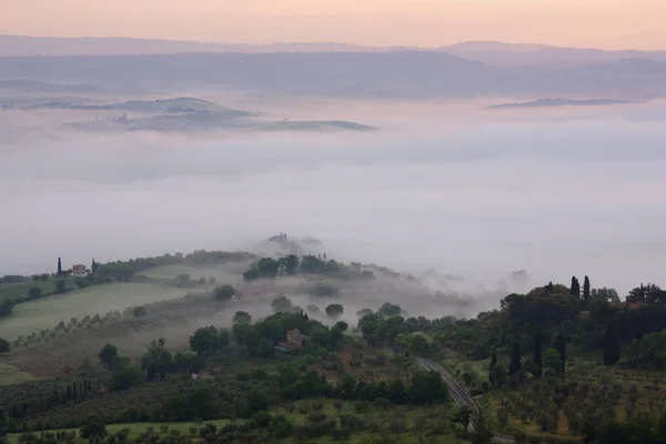 Туман Долине Валь Дорча Рассвете Италии Европе — стоковое фото