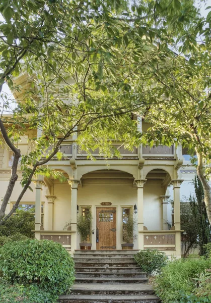 Maison Luxe Façade Avec Arbres Jardin Lumière Soleil — Photo