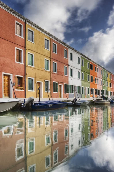 Maisons Colorées Bateaux Sur Eau Venise Italie — Photo