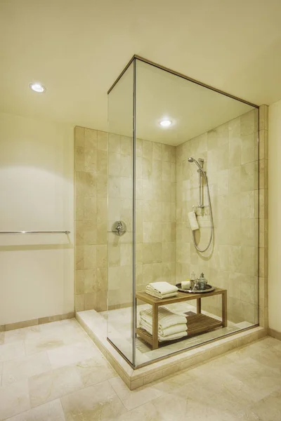 Chuveiro Luxo Moderno Apartamento Highrise — Fotografia de Stock