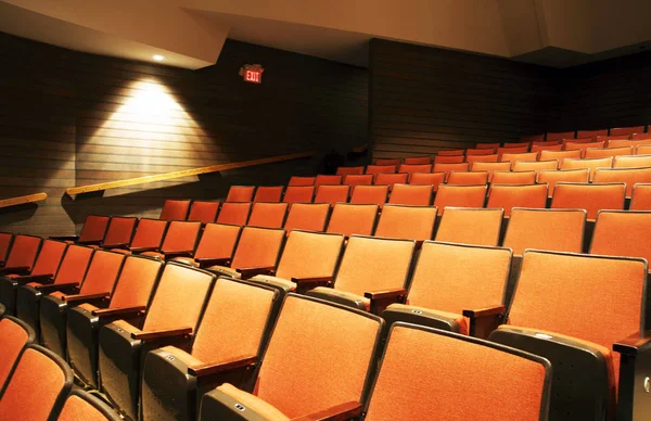 映画館の空の椅子 — ストック写真