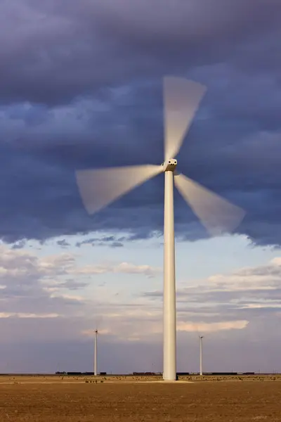 Wind Turbines Spinning Dusk Countryside — Stock Photo, Image