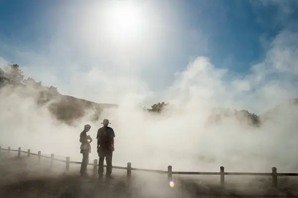Two People Rising Mist Thermal Pool Site — Stock Photo, Image