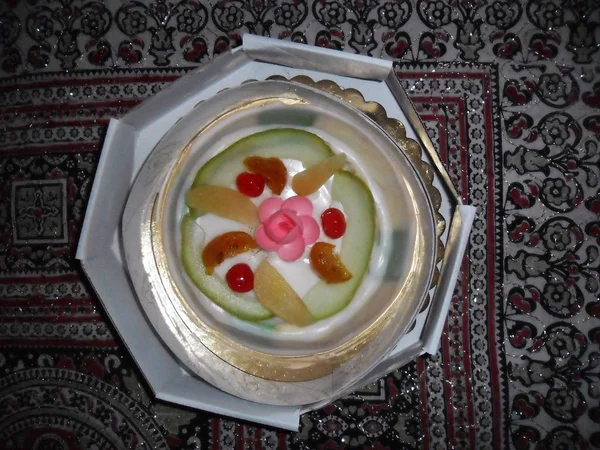 Tipik İtalyan tatlı, cassata Sicilya