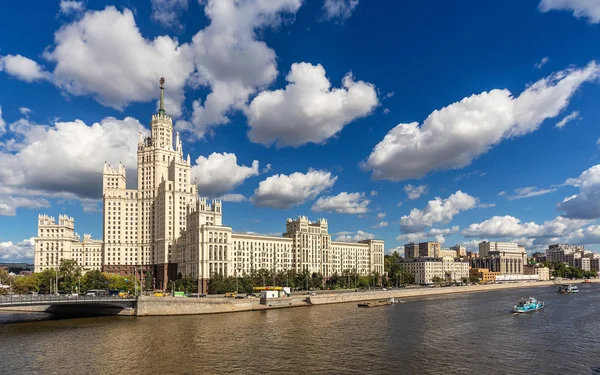 August 2018 Moskau Russland Stalin Wolkenkratzer Kotelnitscheskaja Ufer Des Moskauer — Stockfoto