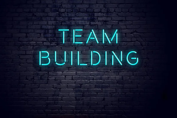 Widok nocny Neon z napisem Team Building — Zdjęcie stockowe