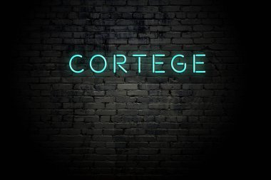 Neon yazıt kortej ile vurgulu tuğla duvar