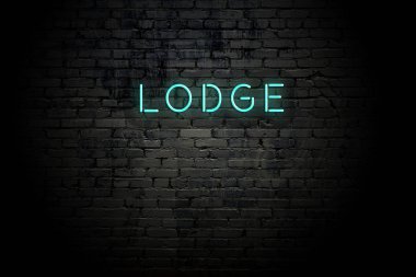 Neon yazıt lı duvar vurgulu