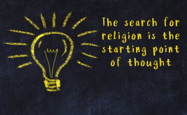 Bir ampulün tebeşir çizimi ve bilgece alıntıların yazımı