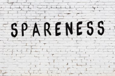 Beyaz tuğla duvara yazı yazma azlığı