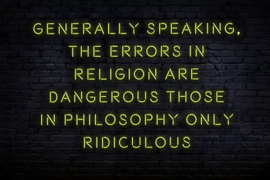 Akıllıca alıntı. Duvara karşı neon yazıtlar