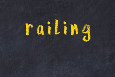 Üzerinde yazı olan siyah karatahta.