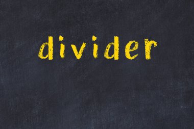 Kolej tebeşiri masasında 