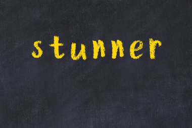 Kolej tebeşir masasında 