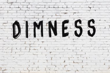 Beyaz tuğla duvara yazıt karartıcılığı