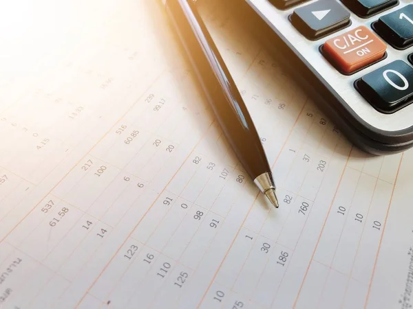 Biznes Finanse Podatki Rachunkowość Inwestycje Lub Pojęcia Planowania Pieniężnego Kalkulator — Zdjęcie stockowe