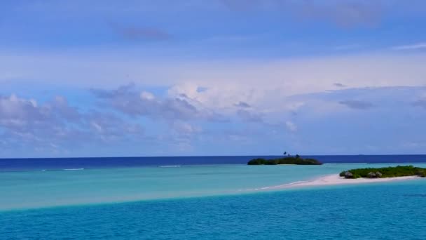 Texture de drone de belle île temps de plage par lagune turquoise et fond sablonneux blanc — Video