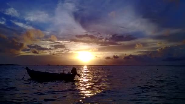 Aerial drone travel of beautiful tourist beach journey by aqua blue ocean and white sandy background — Stock Video