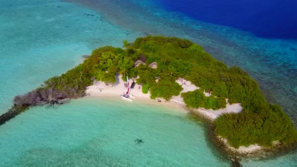 Vista aerea astratta di isola esotica vacanza al mare trasparente con sfondo di sabbia pulita — Video Stock