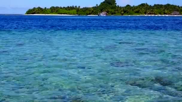 Close up landscape of luxury bay beach vacation by aqua blue sea and clean sand background near resort — Stock Video