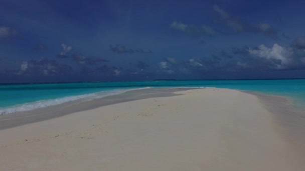 Close up panorama of marine lagoon beach holiday by blue sea with white sand background near sandbar — Stock Video