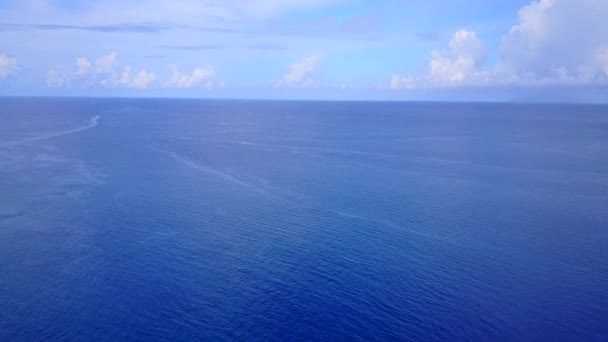 Drone légi absztrakt trópusi turista strand kirándulás kék zöld lagúna és fehér homokos háttér — Stock videók