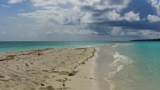 Warm travel of exotic island beach voyage by blue ocean and white sand background near resort — Stock Video