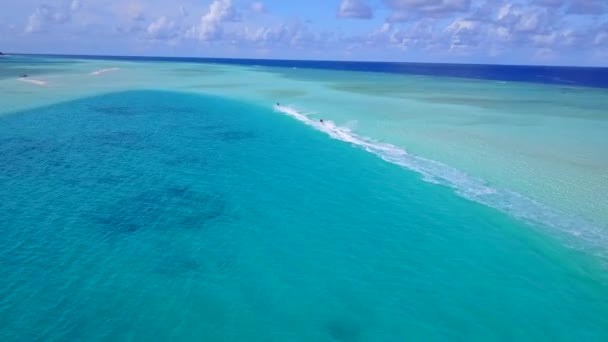 Aerial nature of luxury coast beach break by transparent water and white sand background — Stock Video