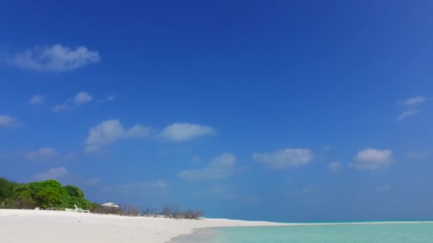 Empty scenery of exotic coastline beach voyage by transparent ocean with white sandy background near resort — Stock Video