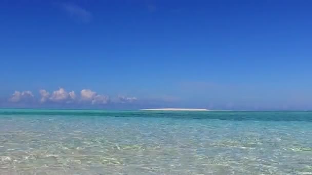 Romantikus tengeri üdülőhely strand kaland türkiz víz fehér homok háttér napkelte után — Stock videók
