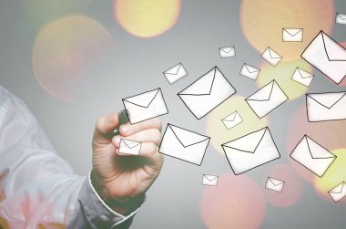İşadamı çizim e-postaları kavramı