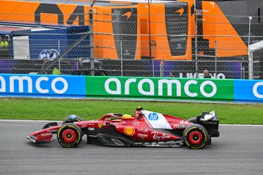 Hollanda GP F1 2025, 31 Ağustos 2025, Zandvoort, Hollanda - Formula 1 Lewis Hamilton Ferrari sürücüsü