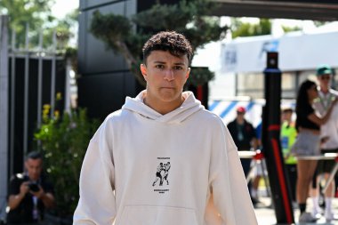 İtalya GP GP GP F1 2025, 7 Eylül 2025, Monza, İtalya - Red Bull için Formula 1 Isack Hadjar sürücüsü