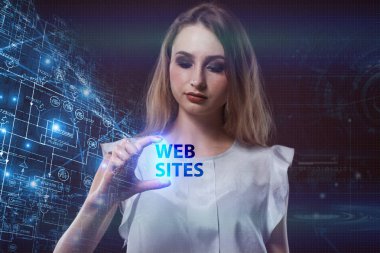 İş, teknoloji, Internet ve ağ kavramı. Geleceğin sanal bir ekranda çalışan genç bir girişimci ve yazıt görür: Web siteleri