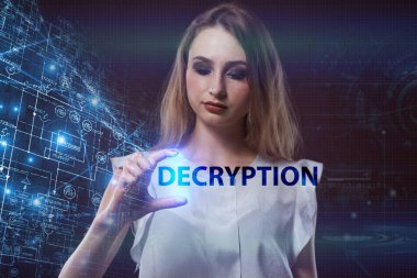 İş, teknoloji, Internet ve ağ kavramı. Geleceğin sanal bir ekranda çalışan genç bir girişimci ve yazıt görür: şifre çözme