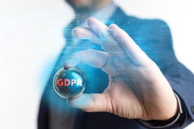 İş, teknoloji, Internet ve ağ kavramı. Geleceğin sanal bir ekranda çalışan genç bir girişimci ve yazıt görür: Gdpr