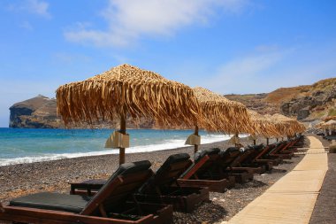 Santorini - Adanın güney kısmındaki Kara Kumsal.