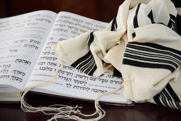 Молитвенная Шаль Высокий Еврейский Религиозный Символ Еврейская Молитва — стоковое фото