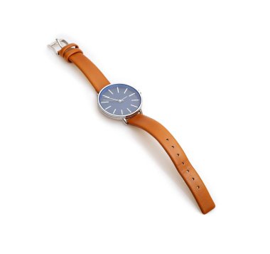 Beyaz bir arka plan üzerinde izole bir deri kayışı üzerinde kol saati