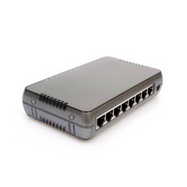 Beyaz arka plan üzerinde izole Ethernet konektörü