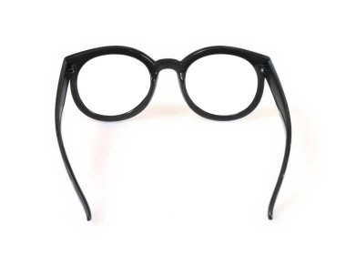 Bir portreye başvurmak için beyaz arkaplanda izole edilmiş gözlük