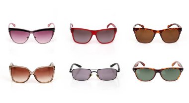 Bir portreye başvurmak için beyaz arkaplanda izole edilmiş gözlük